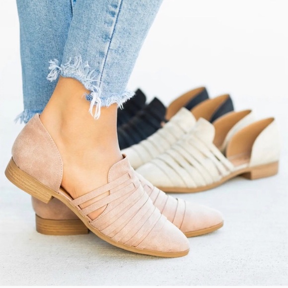 Shoes - NWT!  Blush Strap Cutout Flats